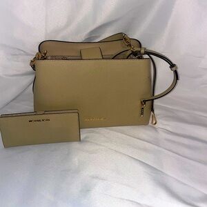 Michael Kors Purse & Wallet Set